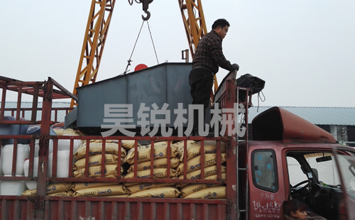【发货通知】1225型水泥专用振动筛，已发出上饶市蒋经理请查收！